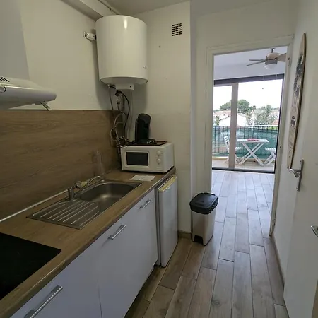 Studio Climatise Avec Balcon - Vue Montagne - 50 M De La Plage Canet-en-Roussillon Exterior photo